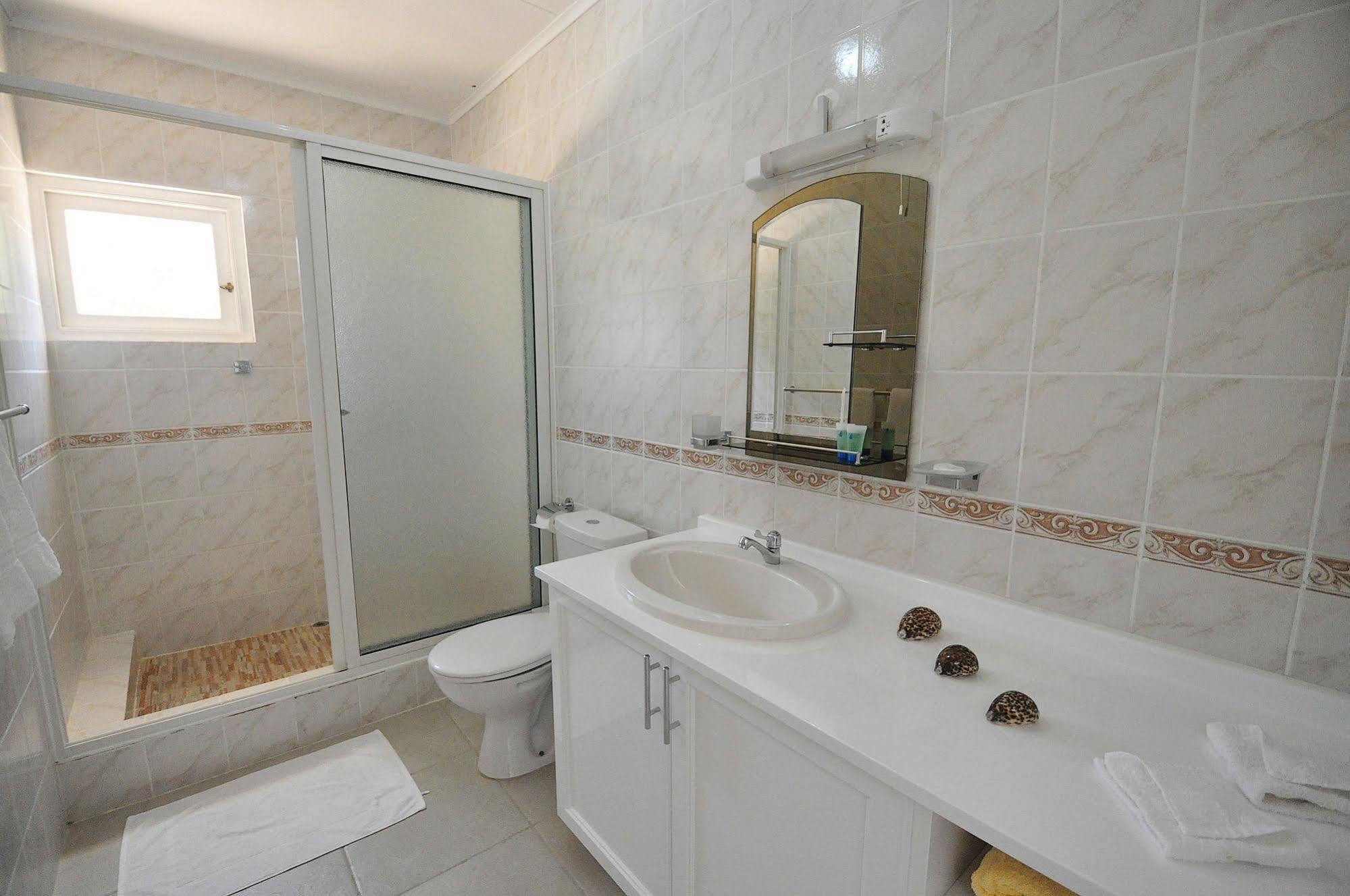 Petit Baie Chalet Pointe La Rue Εξωτερικό φωτογραφία