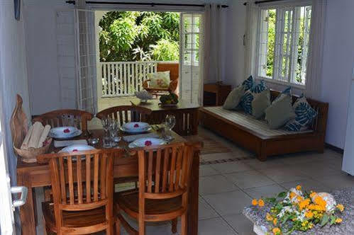 Petit Baie Chalet Pointe La Rue Εξωτερικό φωτογραφία